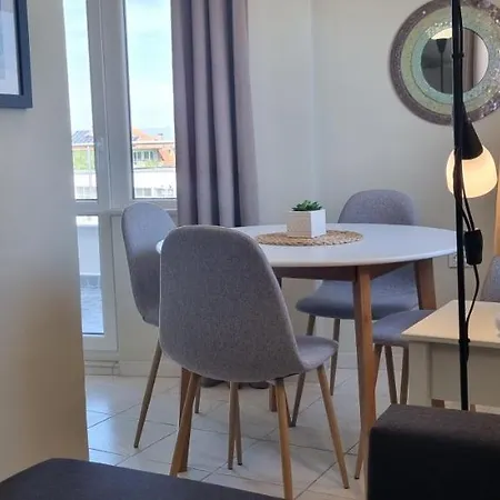 Sky - Location - 2 Minutes To South & South Park - 8 Minutes To Old Town Apartament *