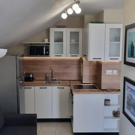 Sky - Location - 2 Minutes To South & South Park - 8 Minutes To Old Town Apartament *